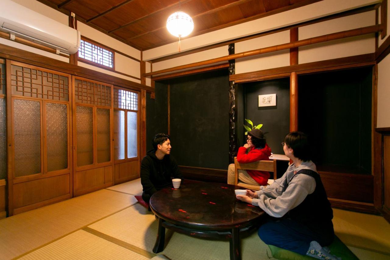 Mojiko Guest House Porto Kitakyushu Esterno foto